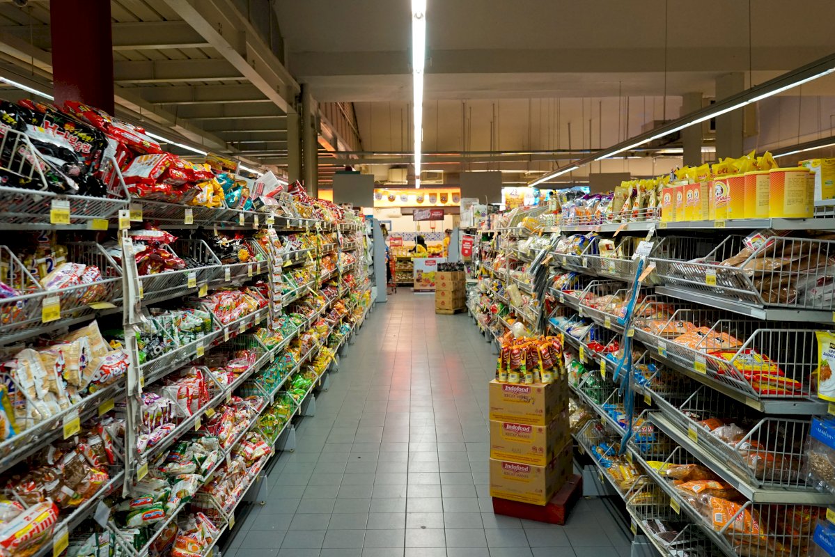 Product Cannibalization in Retail: Transform Risks into Profits
