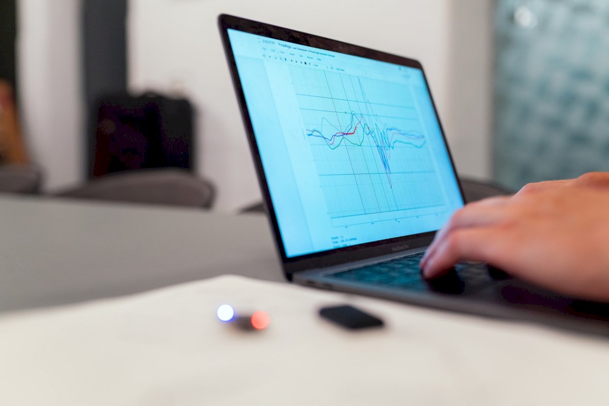 ML-based Scenario Models to Enhance Strategic Planning in Retail